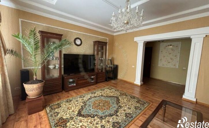 3-комн квартира ул Димитрова, 52,  д. 52