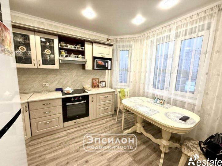2-комн квартира пр-кт Вячеслава Клыкова, 73,  д. 73