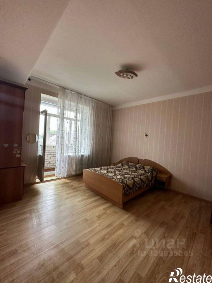 3-комн квартира Московский пр-д, 4,  д. 4