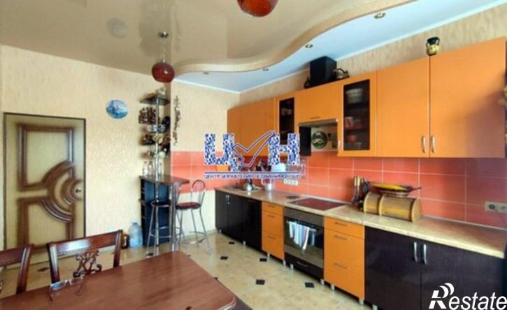 3-комн квартира проспект Победы, 50,  д. 50