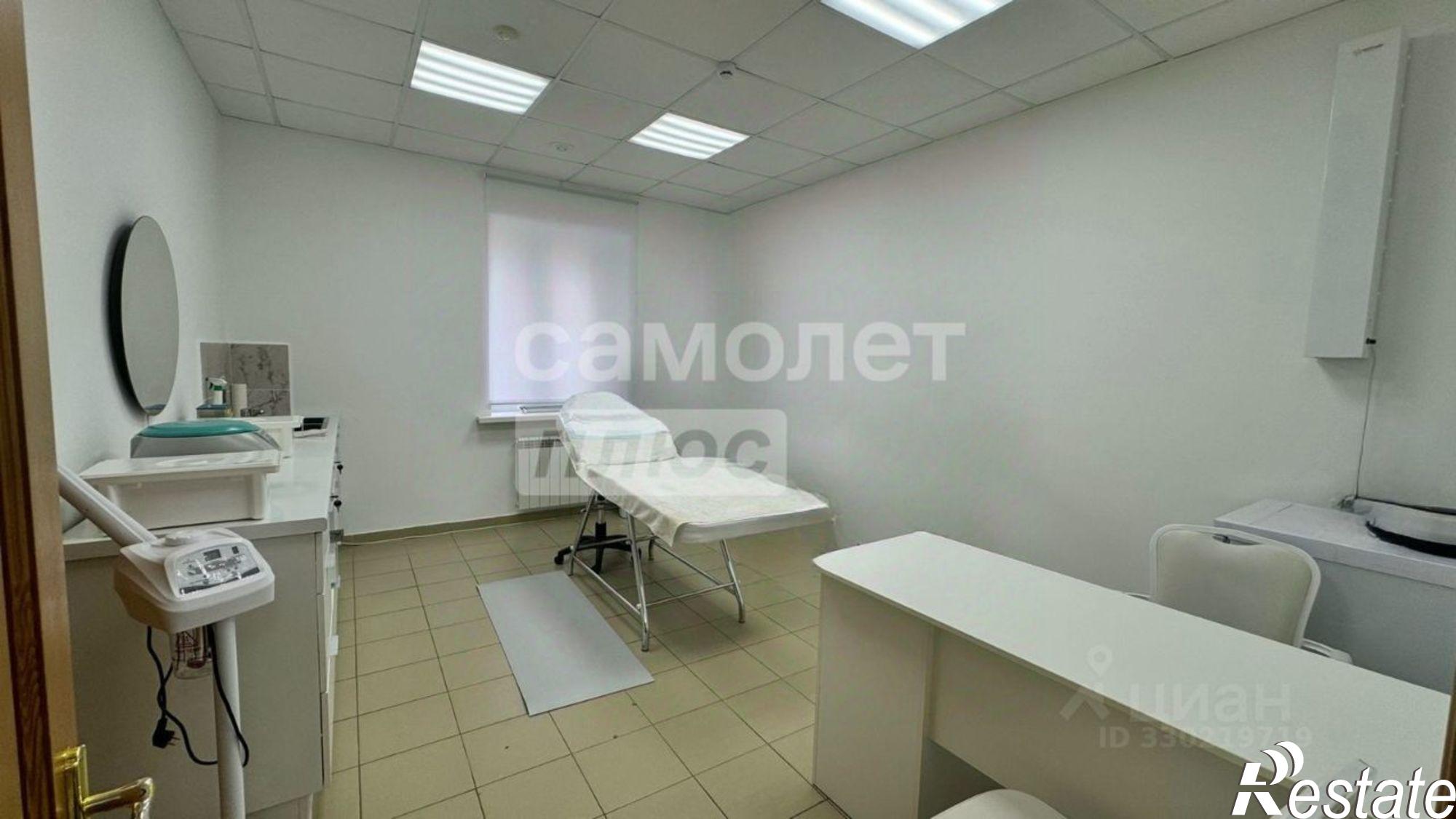 Купить офис, помещение под офис за 6 379 130 рублей на ул Радищева, 105
