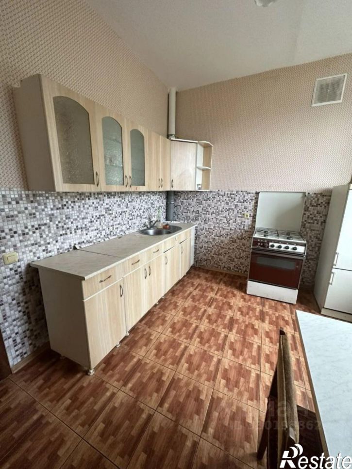 3-комн квартира Московский пр-д, 4,  д. 4