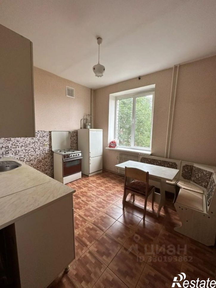 3-комн квартира Московский пр-д, 4,  д. 4