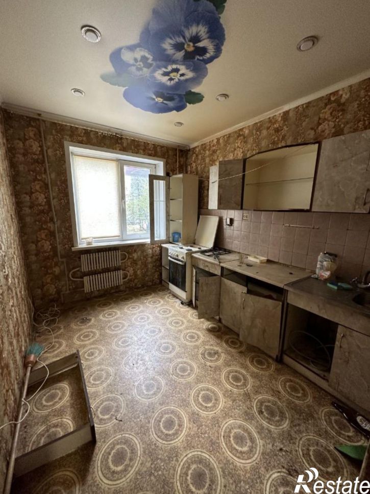 4-комн квартира пр-кт Дружбы, 24,  д. 24