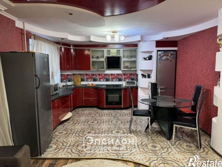3-комн квартира улица Пучковка, 17В,  д. 17В
