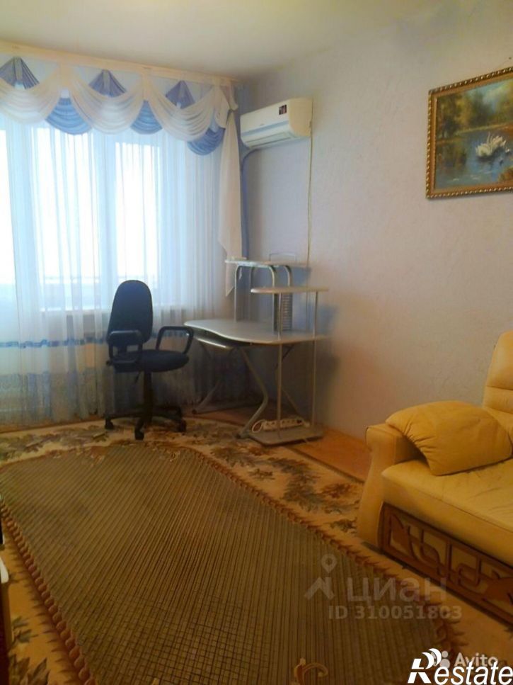 2-комн квартира проспект Хрущёва, 3,  д. 3