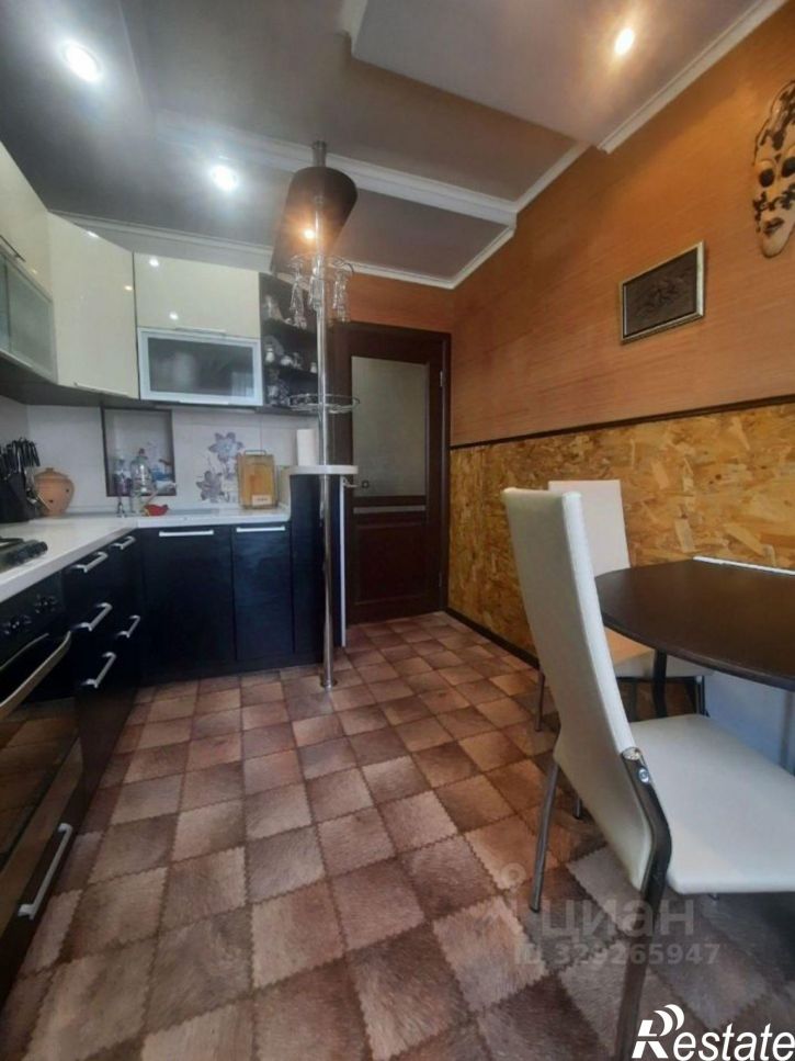 4-комн квартира Орловская улица, 10,  д. 10