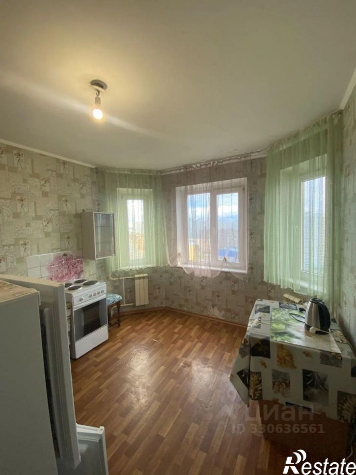 2-комн квартира пр-кт Вячеслава Клыкова, 1,  д. 1