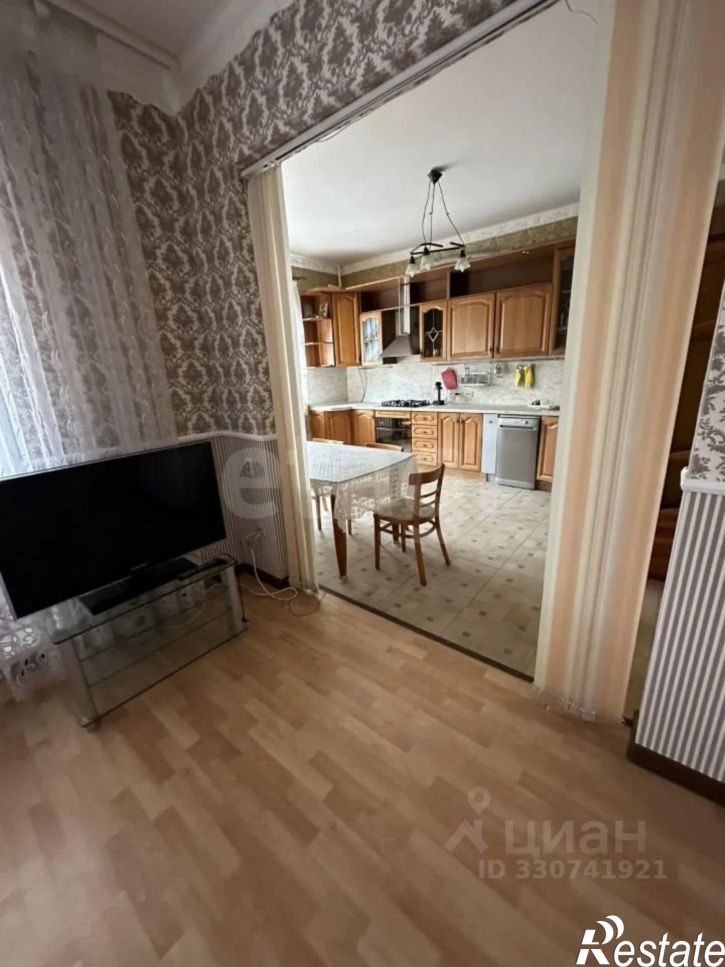 3-комн квартира ул Горького, 50,  д. 50