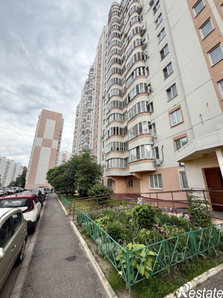 3-комн квартира пр-кт Победы, 28,  д. 28