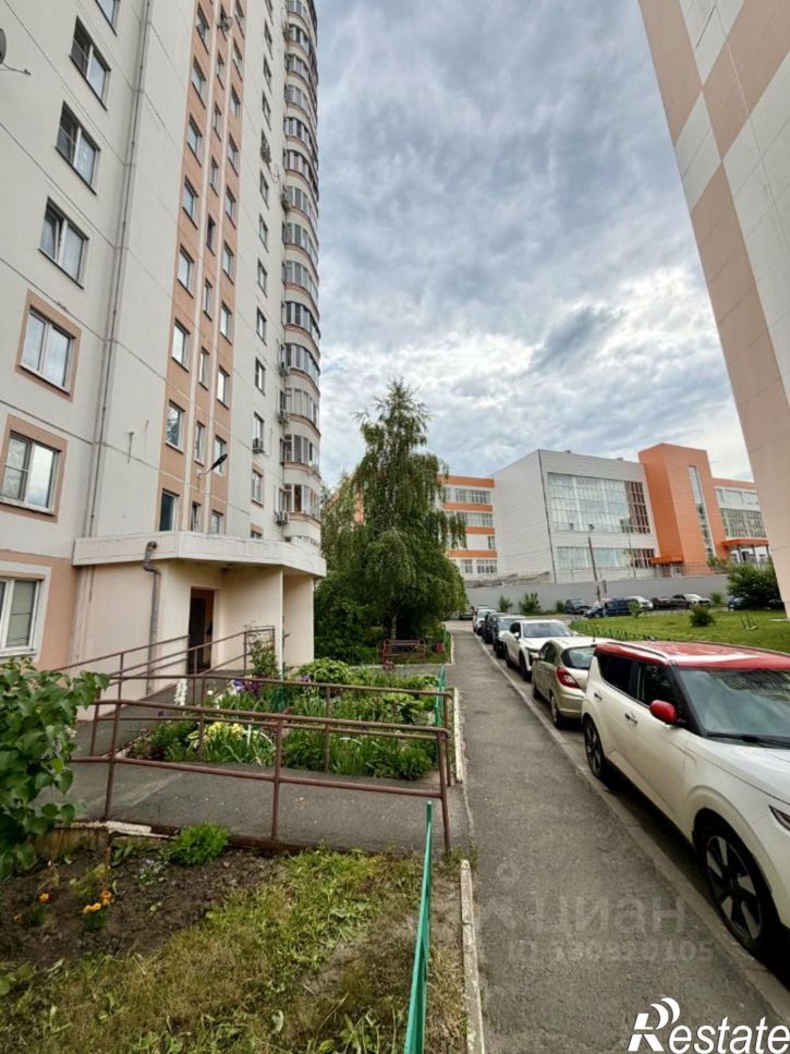 3-комн квартира пр-кт Победы, 28,  д. 28