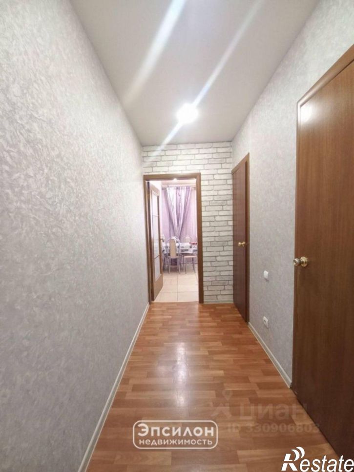 3-комн квартира пр-кт Вячеслава Клыкова, 50,  д. 50