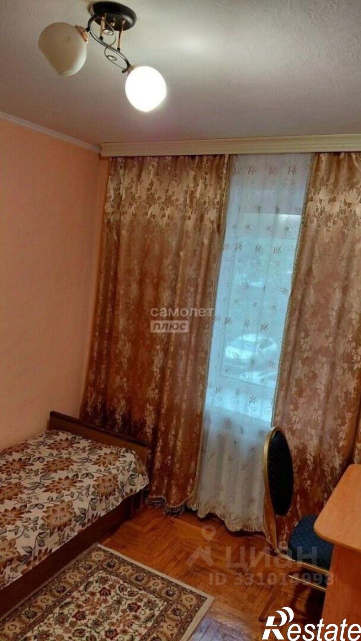 3-комн квартира улица Димитрова, 37,  д. 37