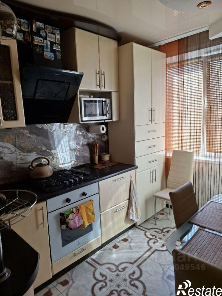 2-комн квартира ул 50 лет Октября, 155В,  д. 155В