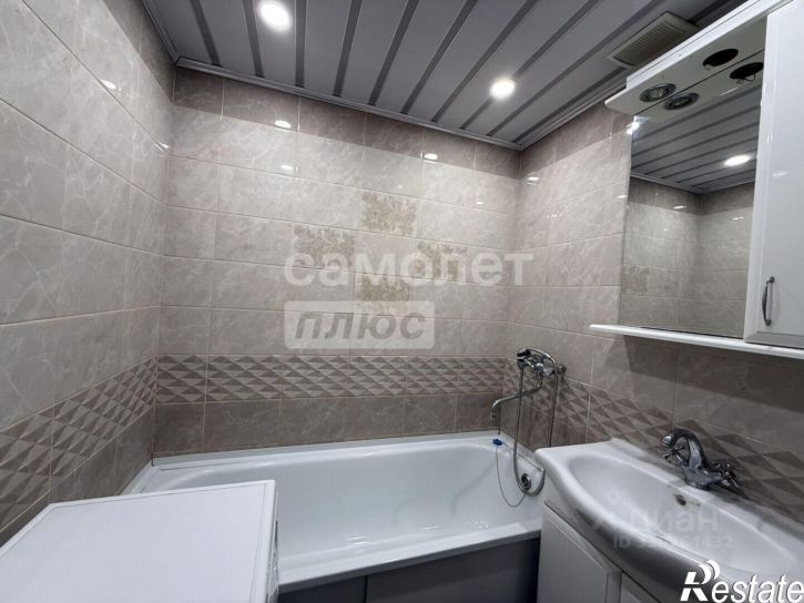 2-комн квартира пр-кт Дружбы, 24,  д. 24
