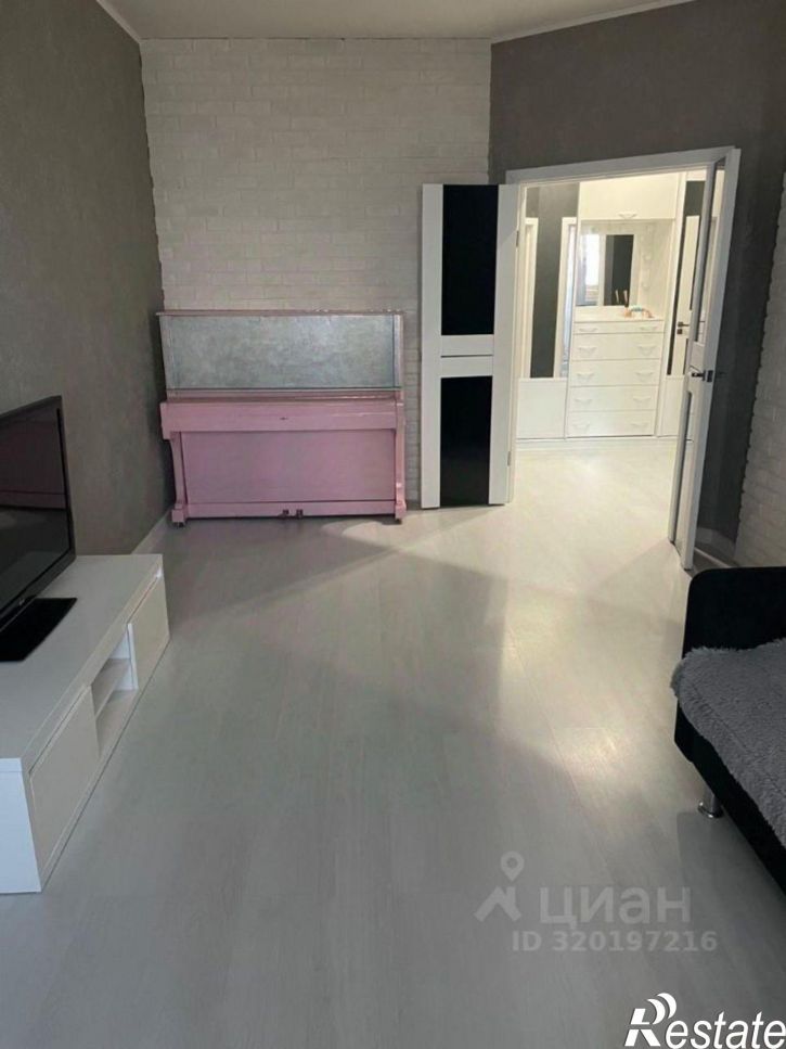 1-комн квартира пр-кт Вячеслава Клыкова, 92,  д. 92