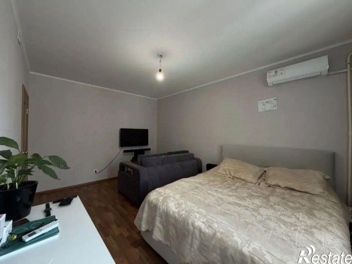 2-комн квартира ул Домостроителей, 19,  д. 19