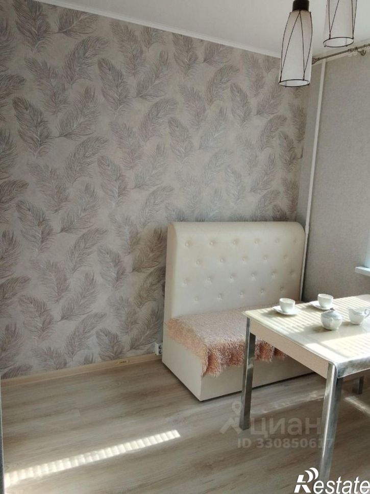 1-комн квартира пр-кт Вячеслава Клыкова, 64,  д. 64