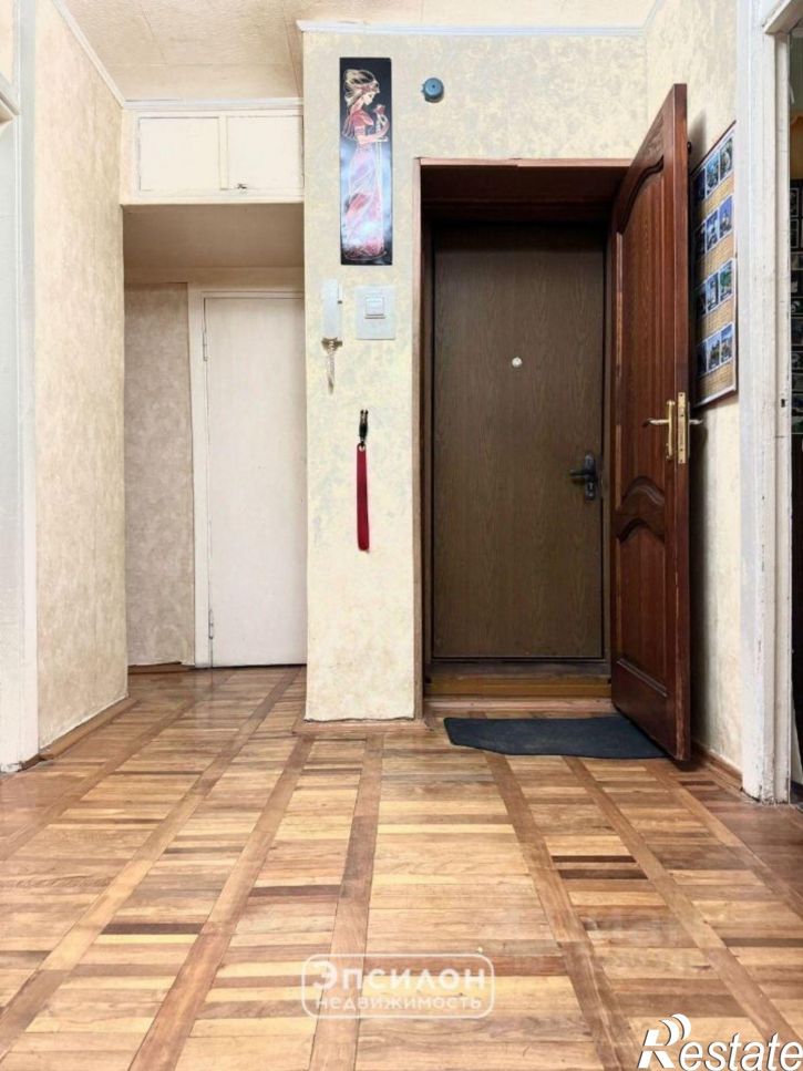 4-комн квартира Институтская улица, 44,  д. 44