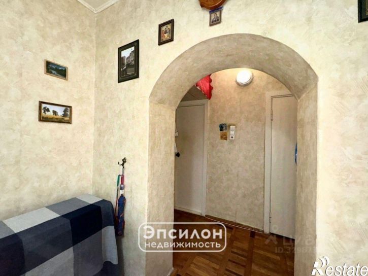 4-комн квартира Институтская улица, 44,  д. 44