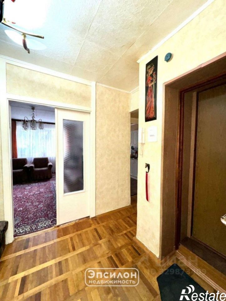 4-комн квартира Институтская улица, 44,  д. 44