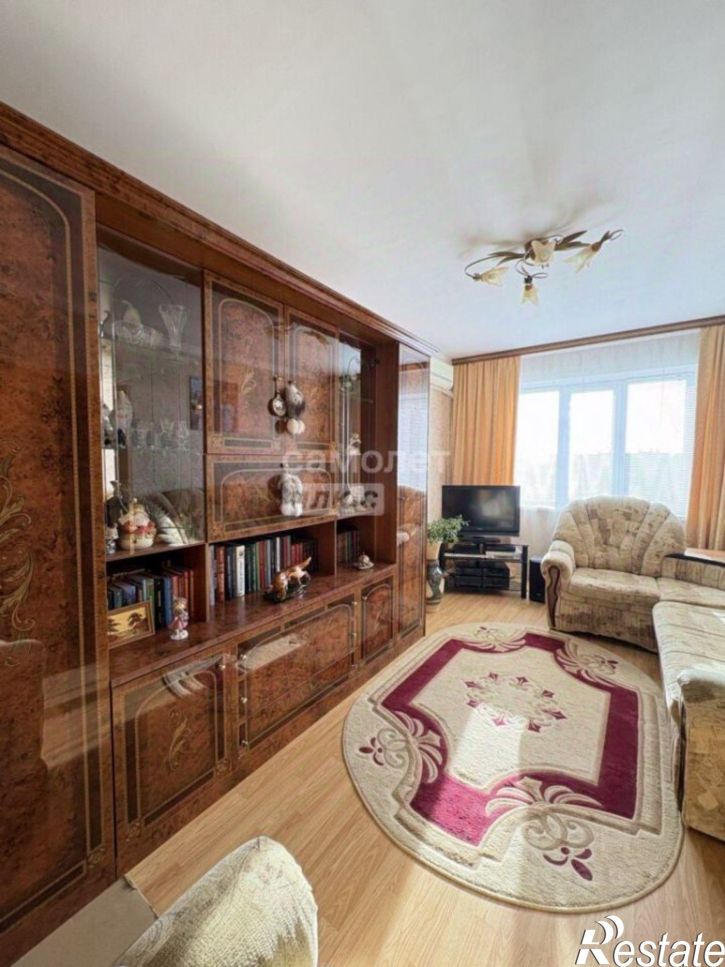 3-комн квартира Студенческая улица, 32,  д. 32