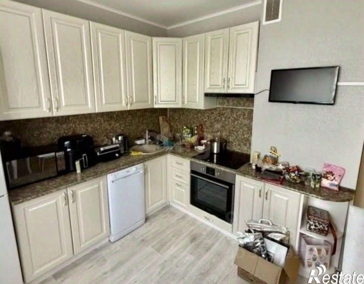 3-комн квартира проспект А.Ф. Дериглазова, 1,  д. 1
