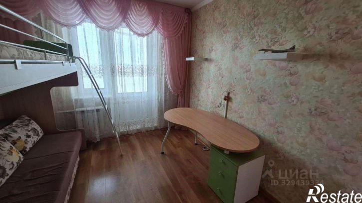 3-комн квартира пр-кт Победы, 4,  д. 4