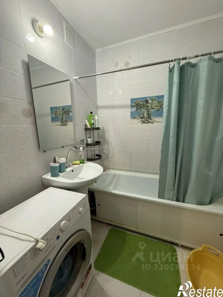 2-комн квартира улица Домостроителей, 3,  д. 3