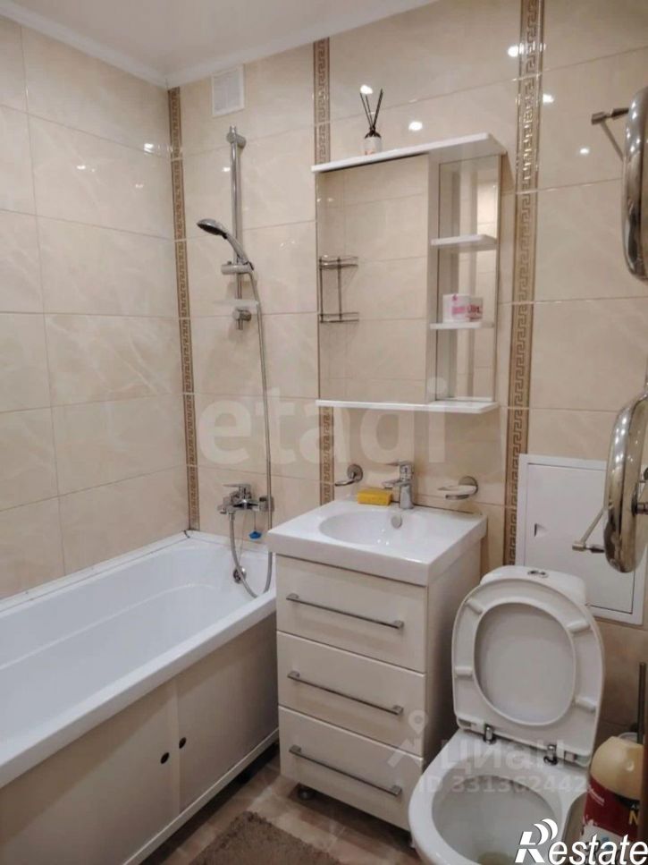 2-комн квартира ул Красный Октябрь, 11,  д. 11
