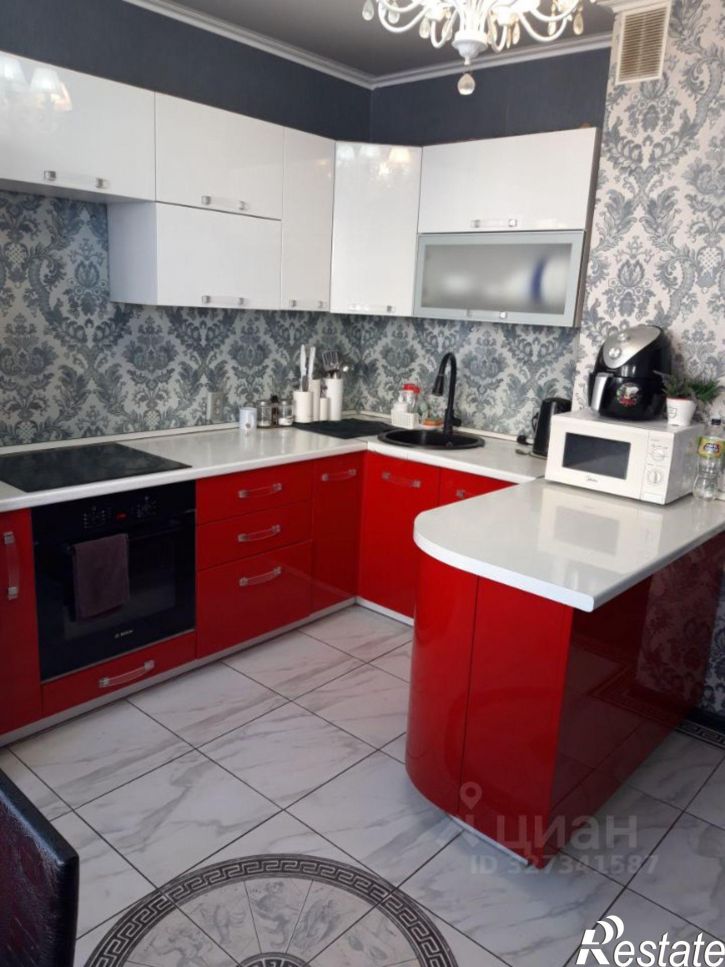 2-комн квартира пр-кт Вячеслава Клыкова, 80,  д. 80