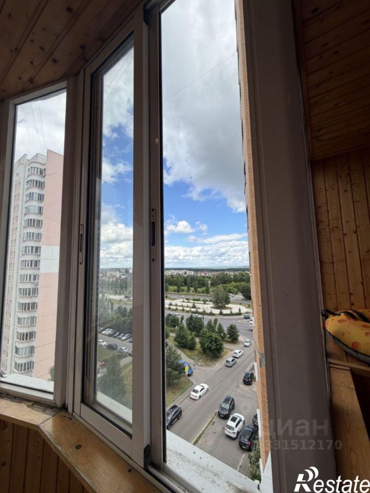 3-комн квартира проспект Победы, 14,  д. 14