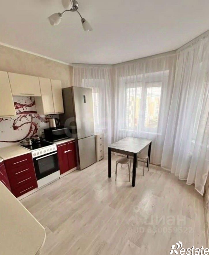 2-комн квартира улица Домостроителей, 2,  д. 2