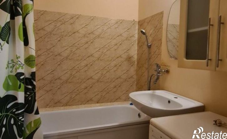 2-комн квартира пр-кт Вячеслава Клыкова, 77,  д. 77
