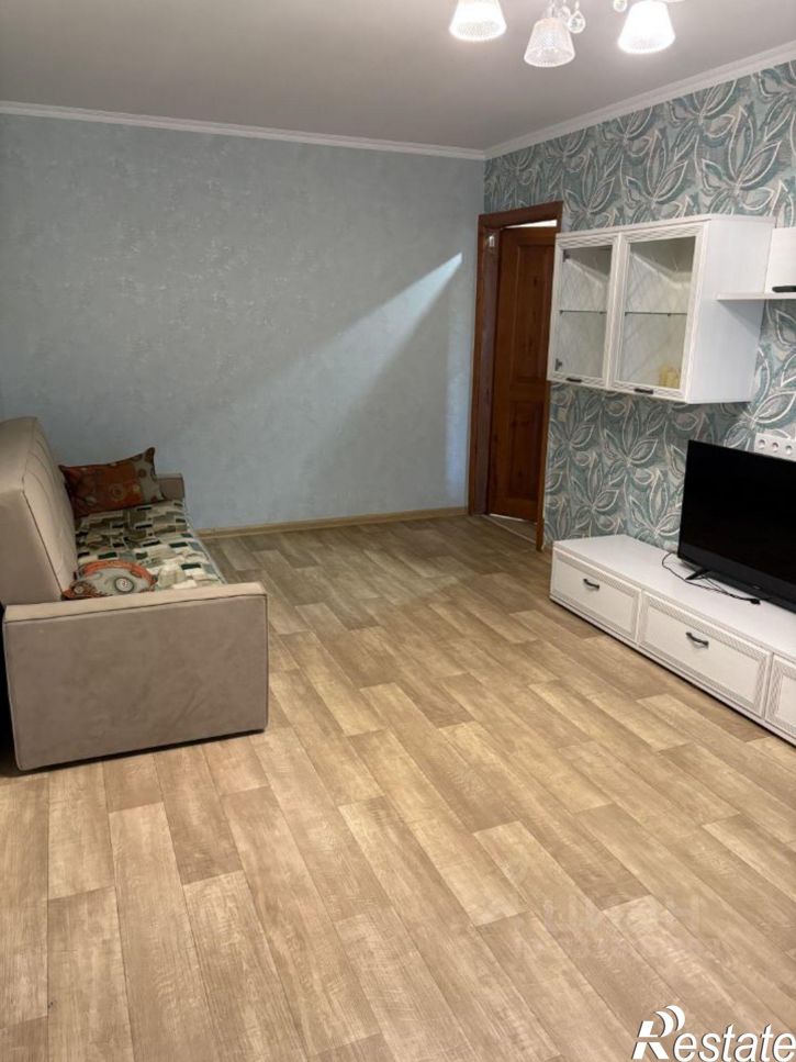 3-комн квартира ул Крюкова, 10,  д. 10
