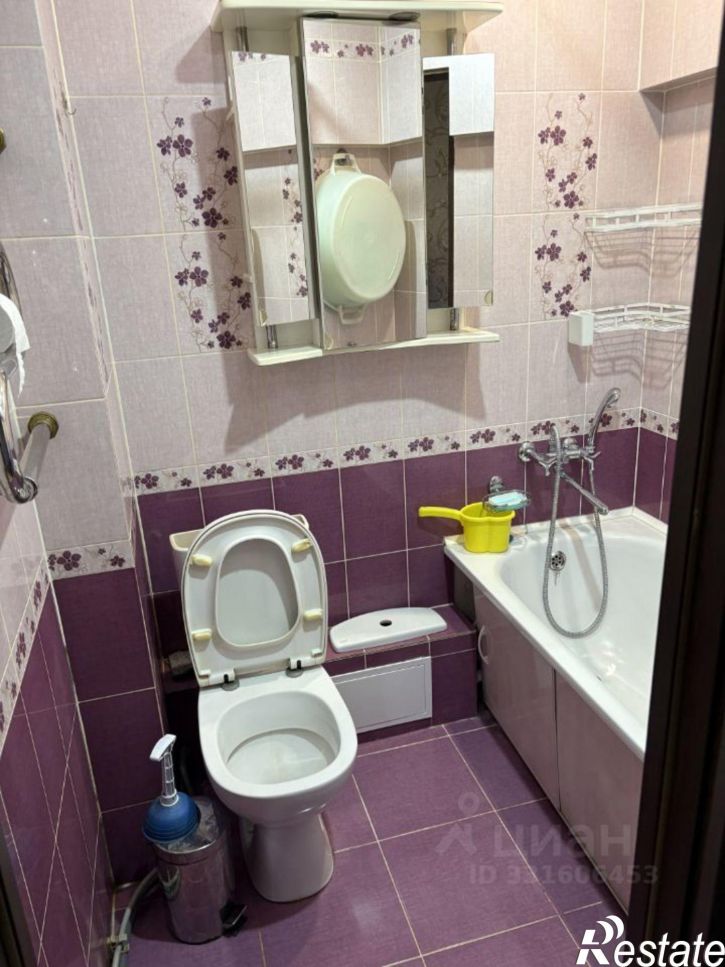 3-комн квартира ул Крюкова, 10,  д. 10