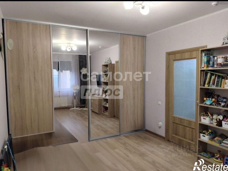 2-комн квартира ул Домостроителей, 1,  д. 1