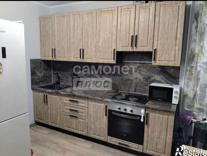 2-комн квартира ул Домостроителей, 1,  д. 1