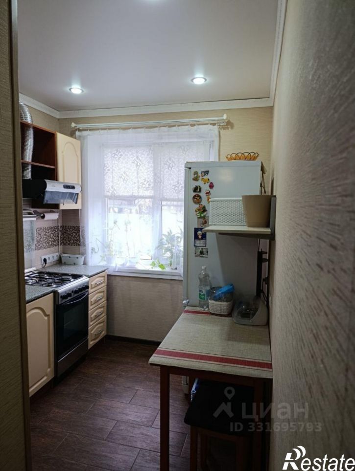 3-комн квартира ул Серегина, 16,  д. 16