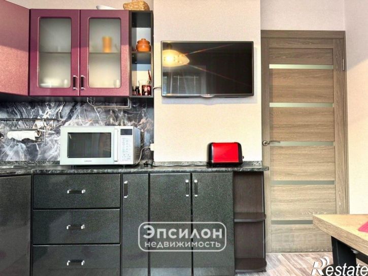 3-комн квартира пр-кт Анатолия Дериглазова, 111,  д. 111
