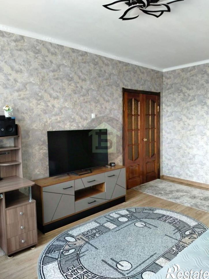 4-комн квартира ул Студенческая, 2,  д. 2