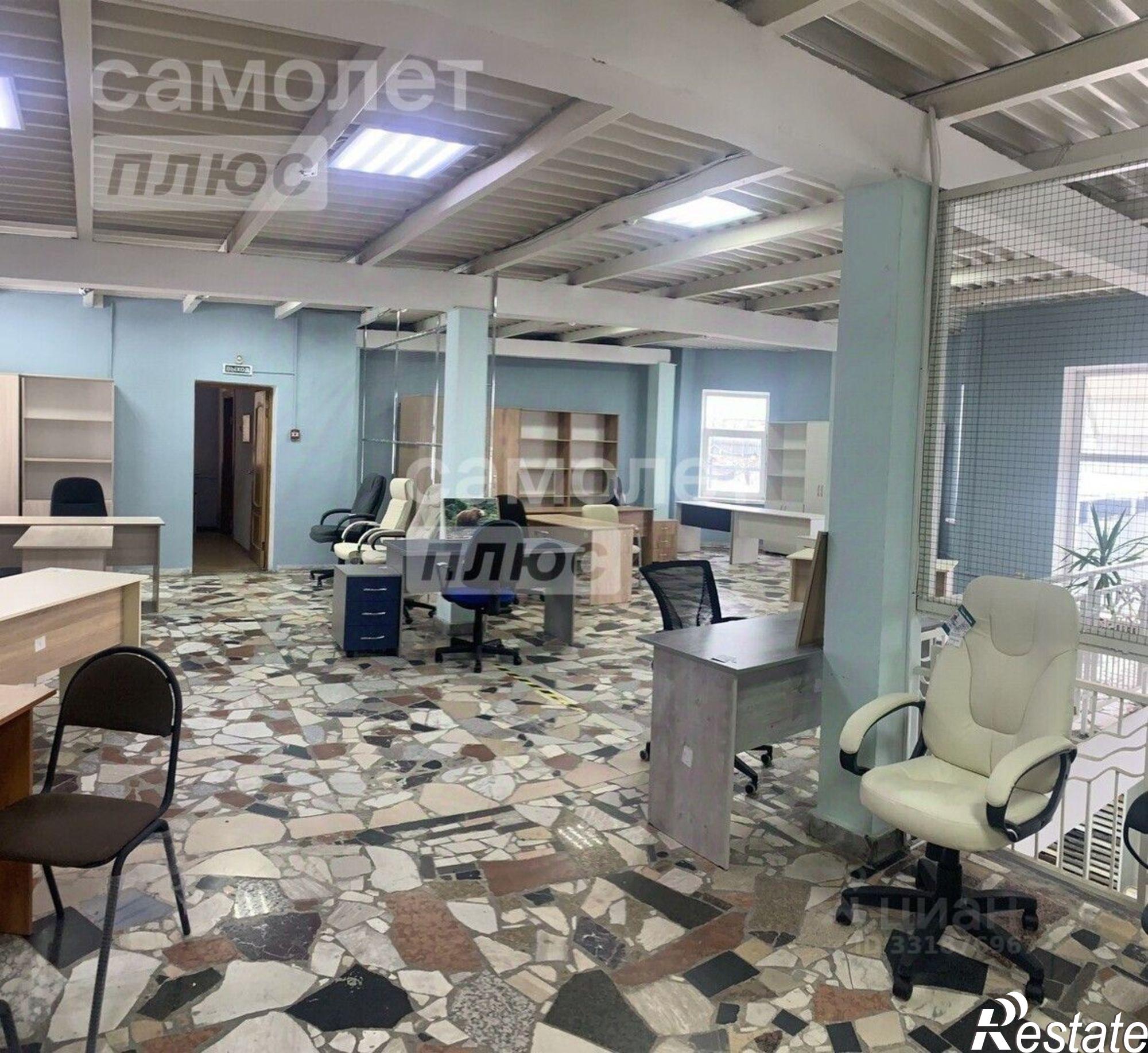 Сдать торговое помещение за 84 000 рублей на ул Пионеров, 1а