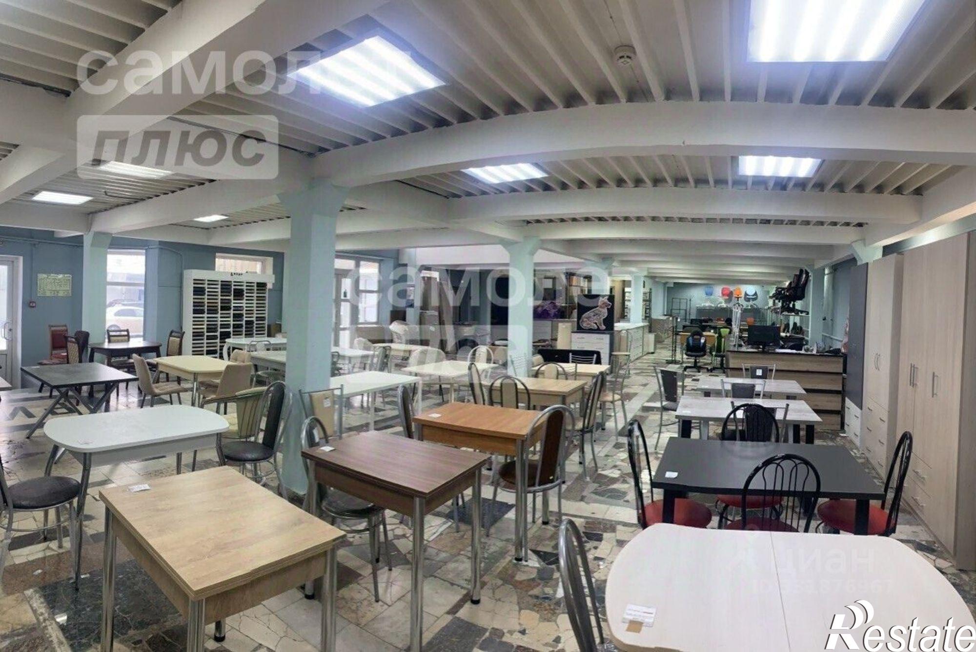 Сдать торговое помещение за 84 000 рублей на ул Пионеров, 1а