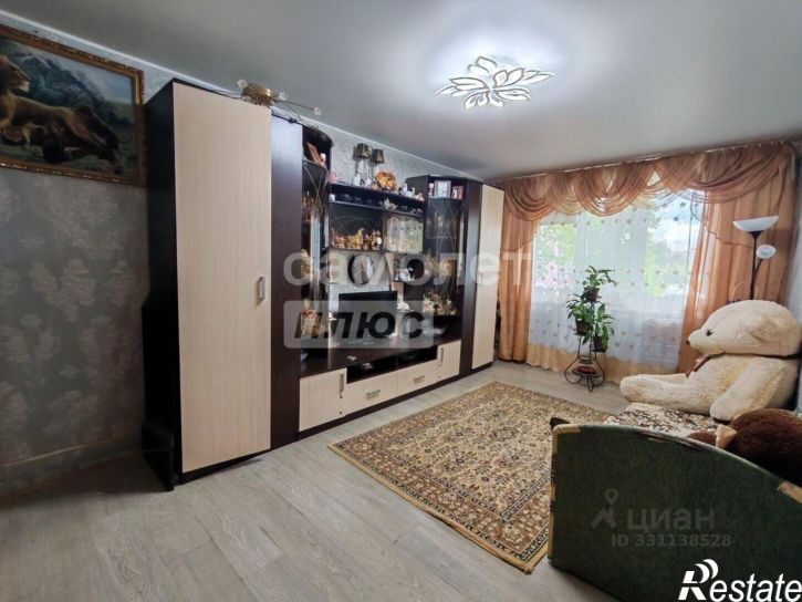 3-комн квартира пер Аэродромный 1-й, 8,  д. 8