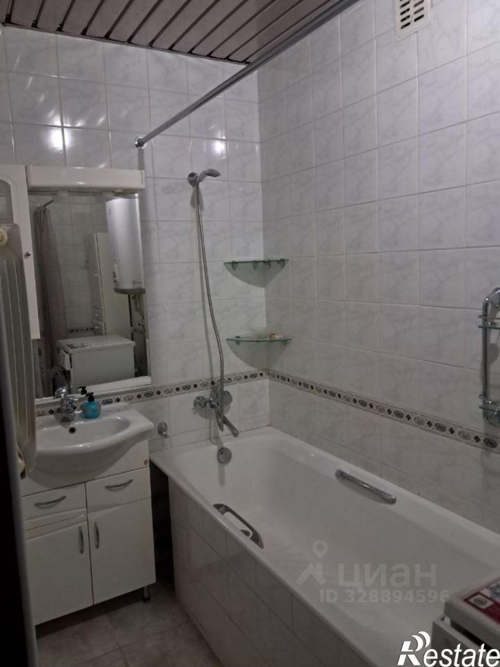 3-комн квартира ул Халтурина, 2,  д. 2