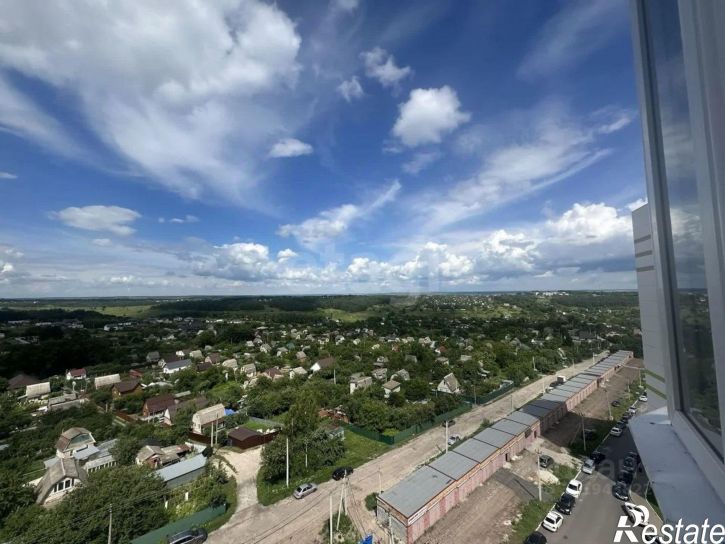 2-комн квартира пр-кт Анатолия Дериглазова, 83,  д. 83