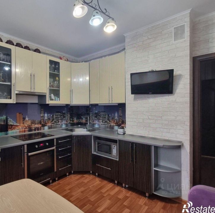 2-комн квартира пр-кт Вячеслава Клыкова, 58,  д. 58