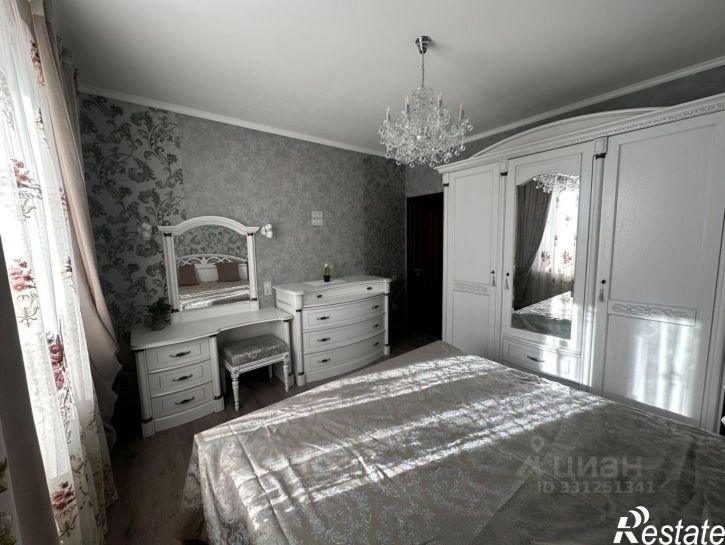 3-комн квартира ул Кати Зеленко, 3,  д. 3
