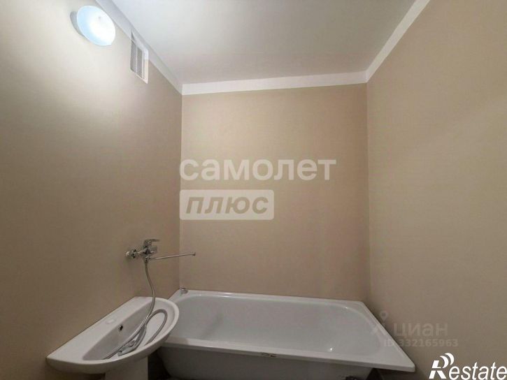 2-комн квартира ул Вадима Кирпиченко, 4А,  д. 4А