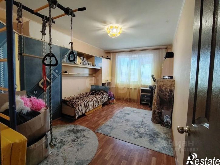 3-комн квартира пр-кт Вячеслава Клыкова, 90,  д. 90